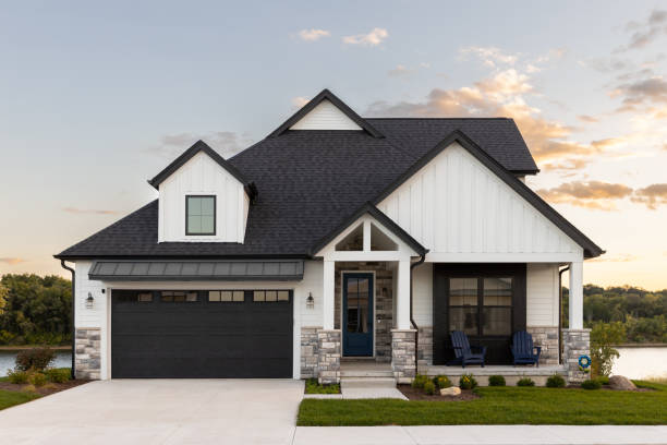 Best Emergency Roof Repair Services  in Elmont, NY